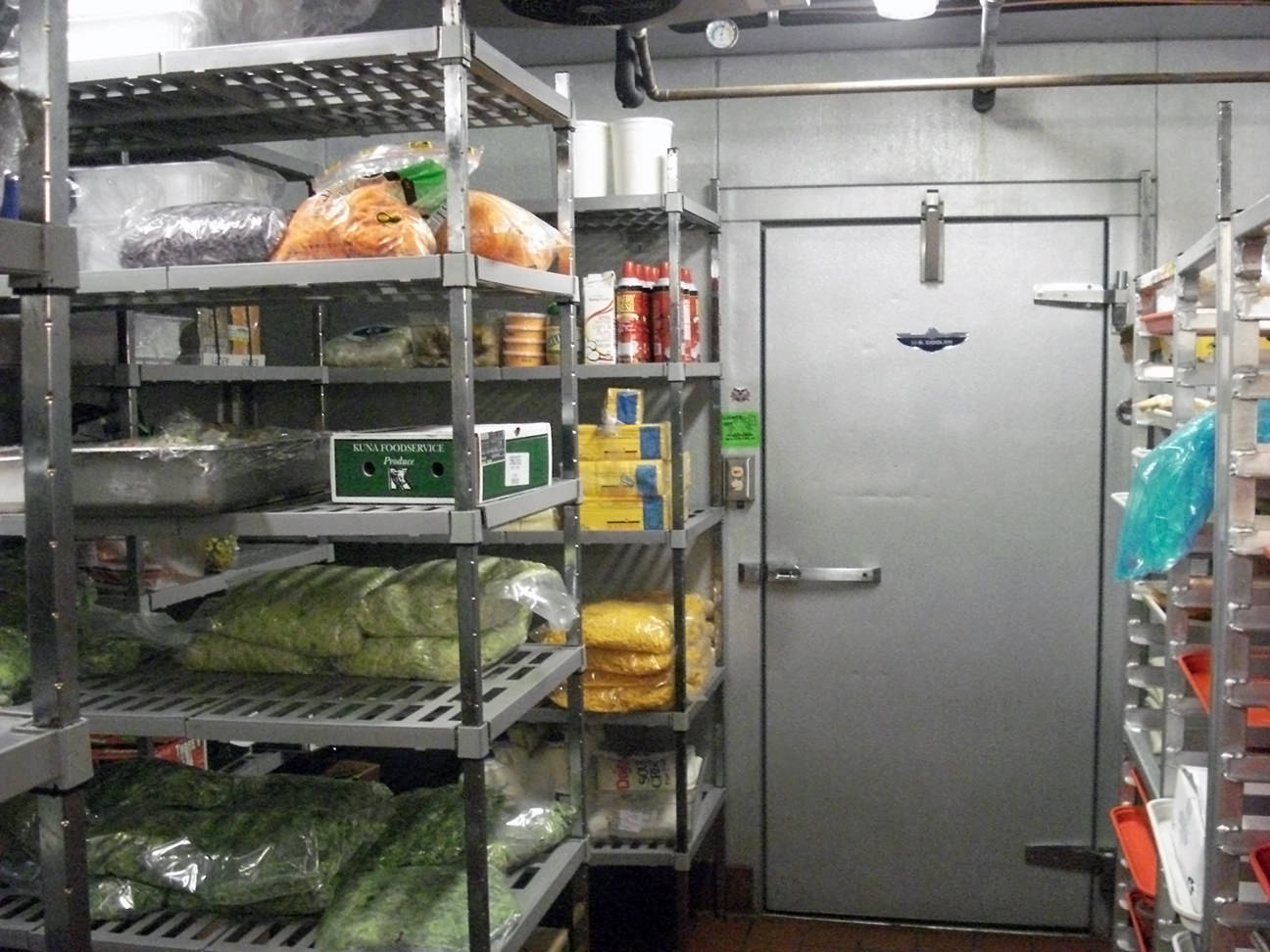 Холодильная камера в ресторане